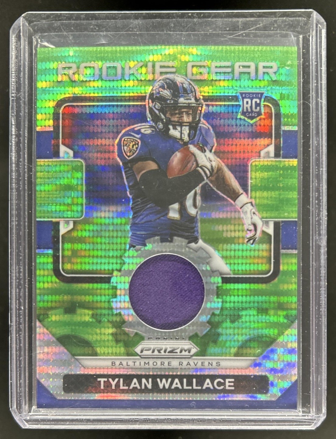 Tylan Wallace Panini Prizm Rookie Gear Relics #RG26 Neon Green Pulsar