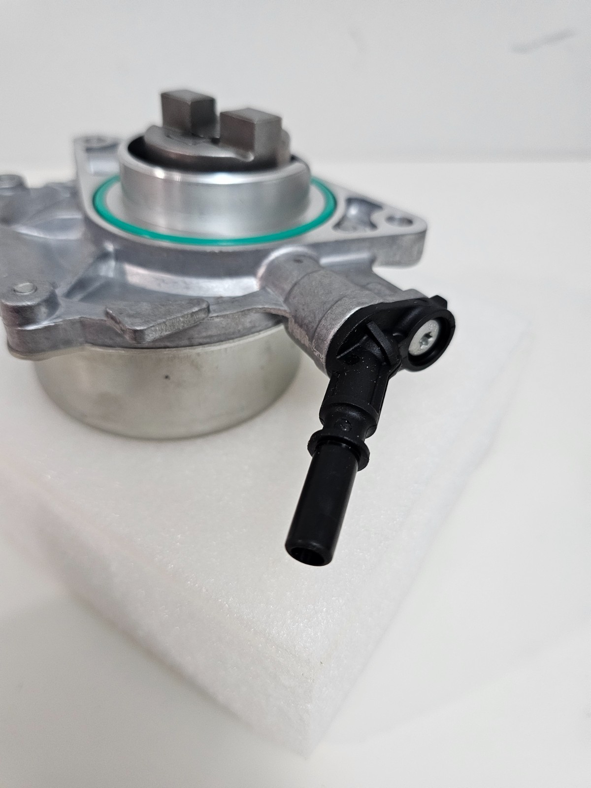 Brake Vacuum Pump 11667570813 For Peugeot 207& 5008 1.4 1.6 Petrol 4565.77 #5