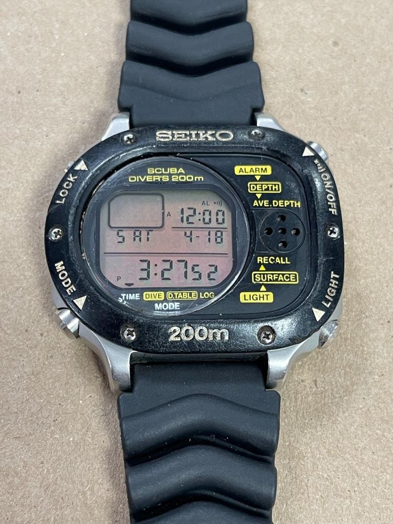 VINTAGE SEIKO M726-5A00 SCUBA DIVERS 200m DIGITAL QUARTZ WATCH. | eBay