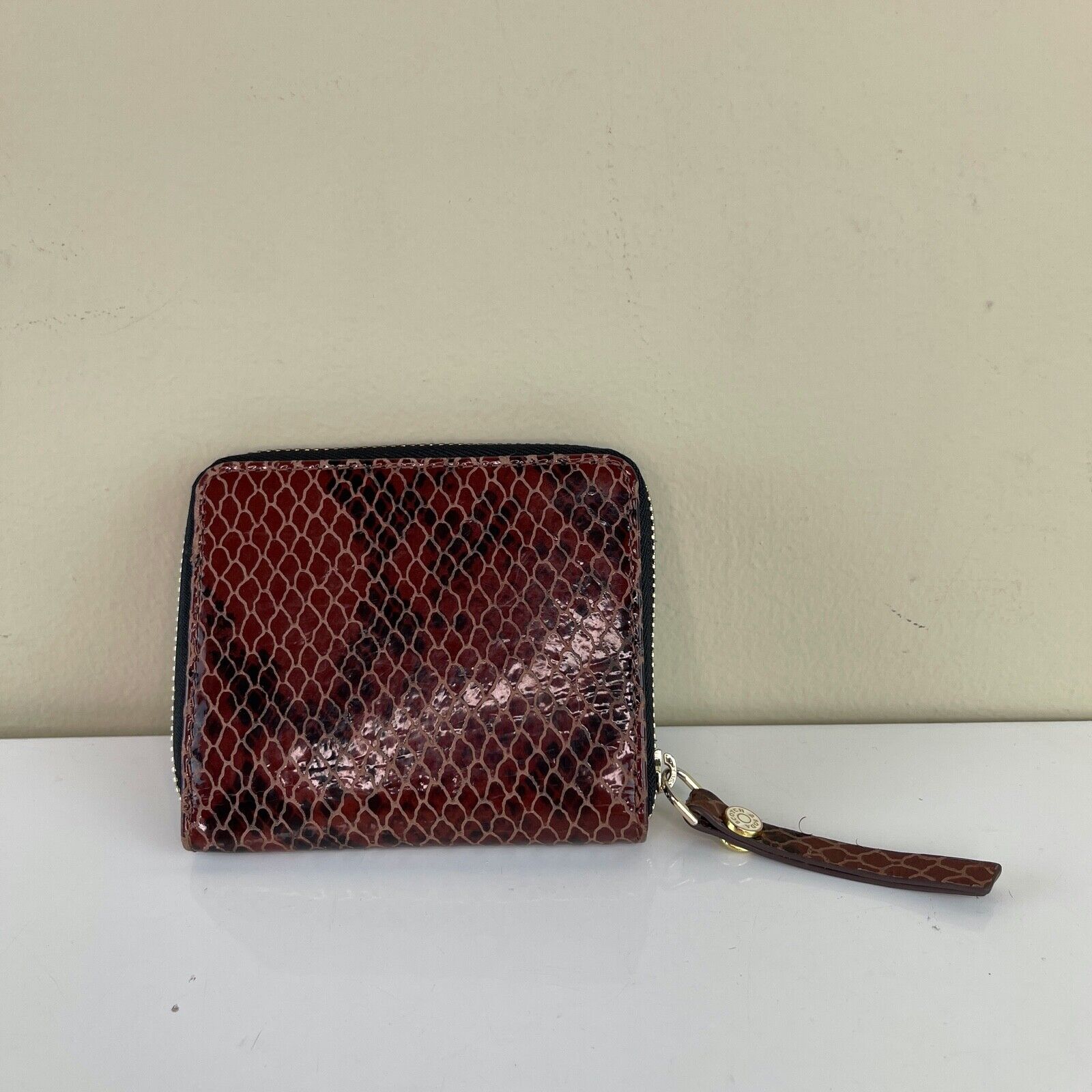 SCOTCH & SODA Genuine Brown Embossed Snake Skin Leather Classic Zip Wallet