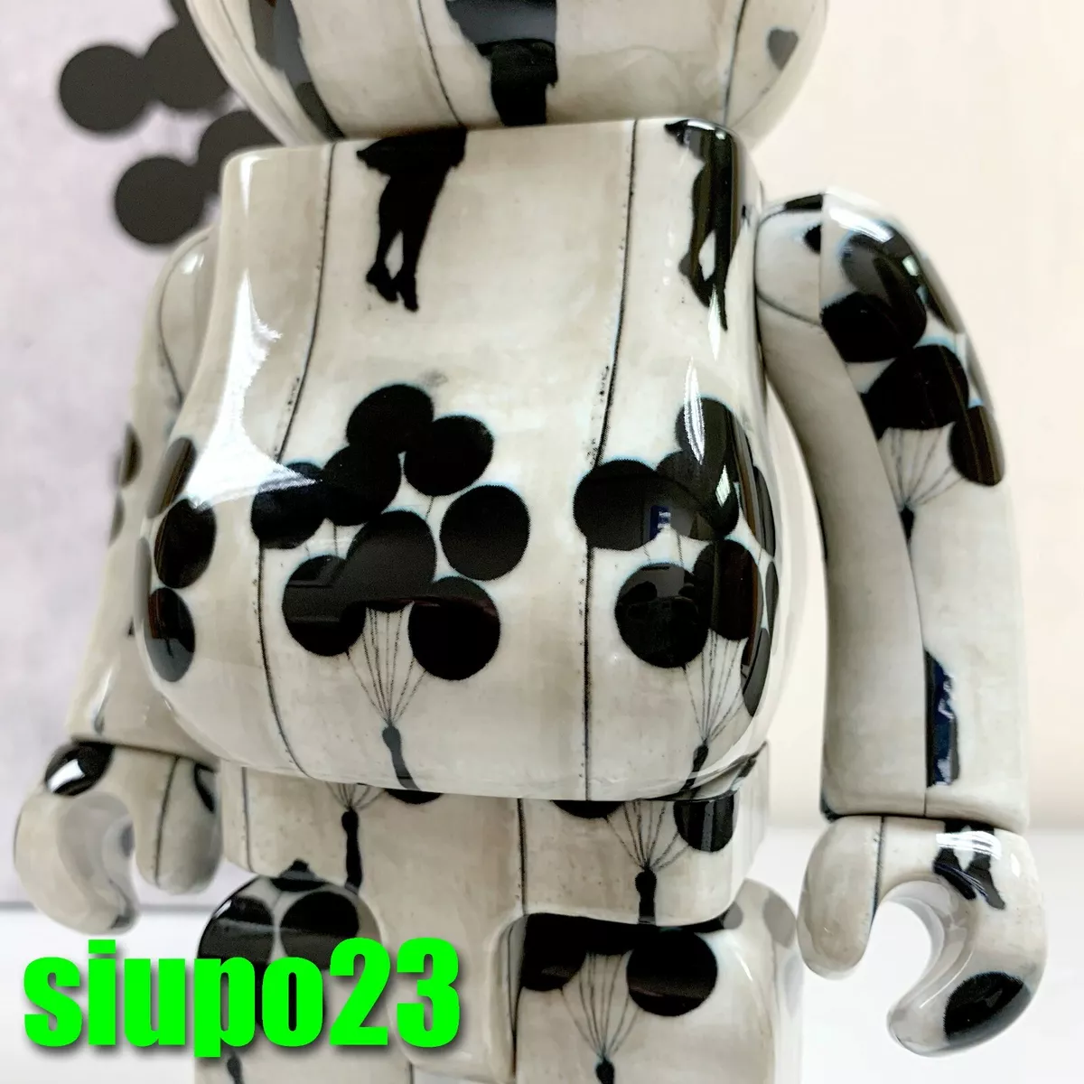 Medicom 400% + 100% Bearbrick ~ Banksy Be@rbrick Flying Balloons Girl Version