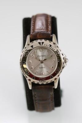 Eternity Uhr Damen Silber Edelstahl Leder Brown Wr Batterie Weiß Quarz