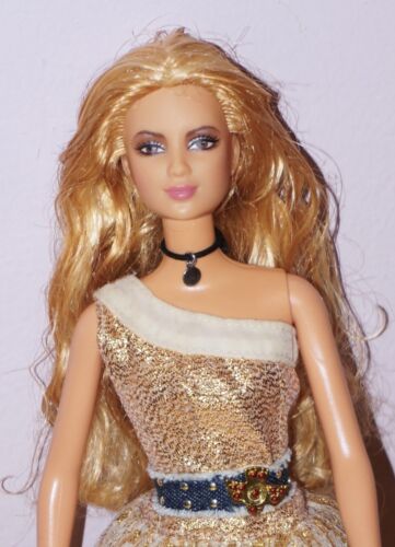 Barbie Shakira Celebrity Fashion Lalka z kręconymi blond włosami - Zdjęcie 1 z 6