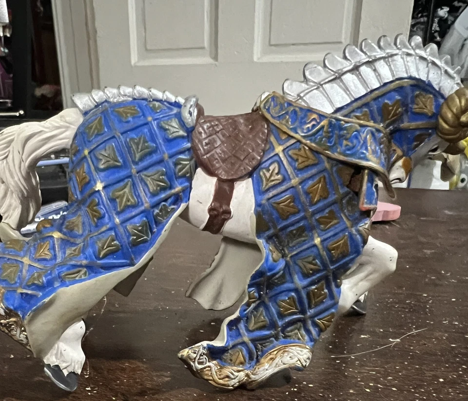 Papo Caballeros Medievales Azul Príncipe Phillips Caballo Figura Figura Juguete Vestido Completo Foto 2 de 4