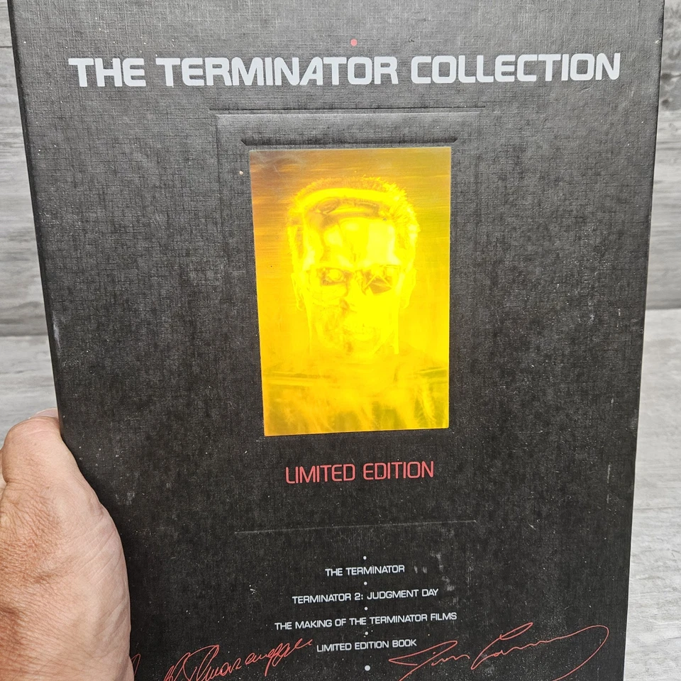 VTG The Terminator Collection Limited Edition 3 VHS Collectors Book T2 Arnold - Image 3 of 4
