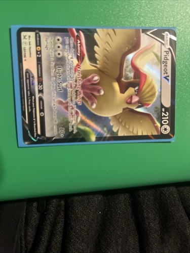 Pokemon Pidgeot v TCG Holo Ultra Rare Card 137/196 Swsh11: Lost Origin