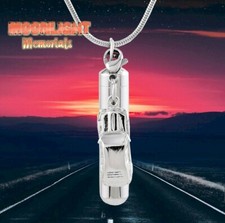 Nuevo collar conmemorativo colgante de cremación de urna con dije de coche