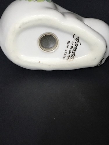 FORMALITIES BY BAUM BROS PORCELAINE CATS -SALT&PEPPER SHAKERS -FRUIT DECORATED - Picture 10 of 10