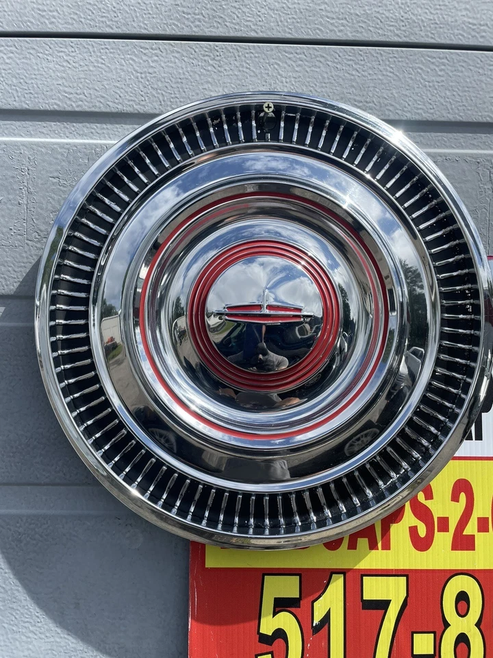 1963 Oldsmobile Holiday Jetfire Dynamic 88 14” Set Of 4 Used Hubcaps Beautiful - Image 2 of 4