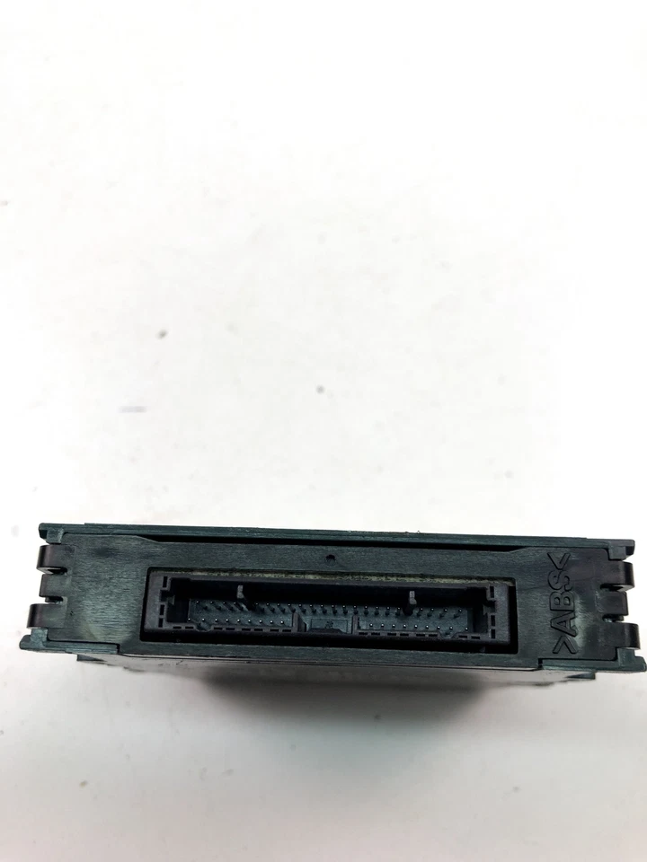 TOYOTA CAMRY V7 Control Unit 89340-33270 2019 23064696 - Image 3 of 4
