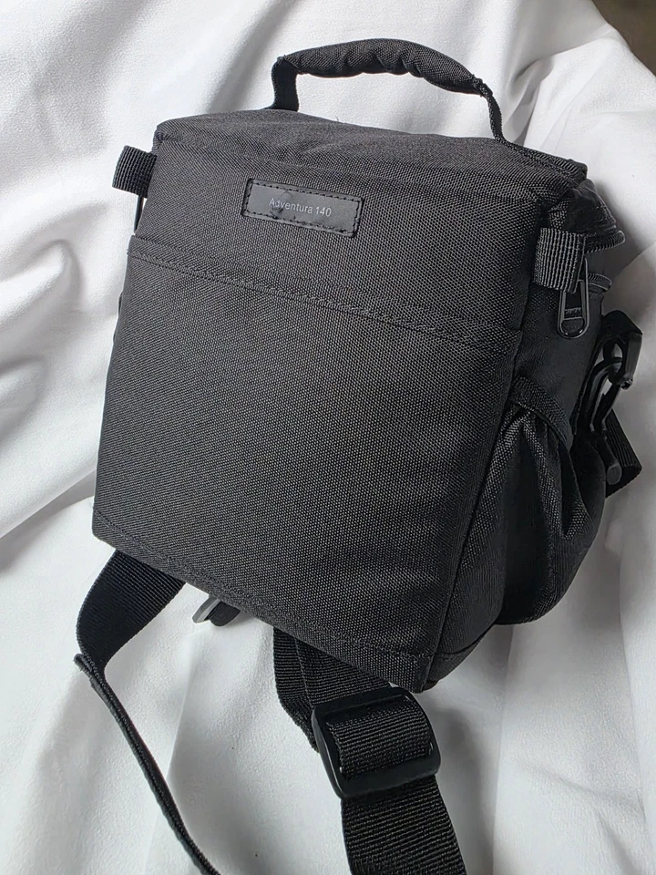 Bolso para cámara Lowepro Adventura 140 con correa para el hombro bolsa digital Foto 2 de 4