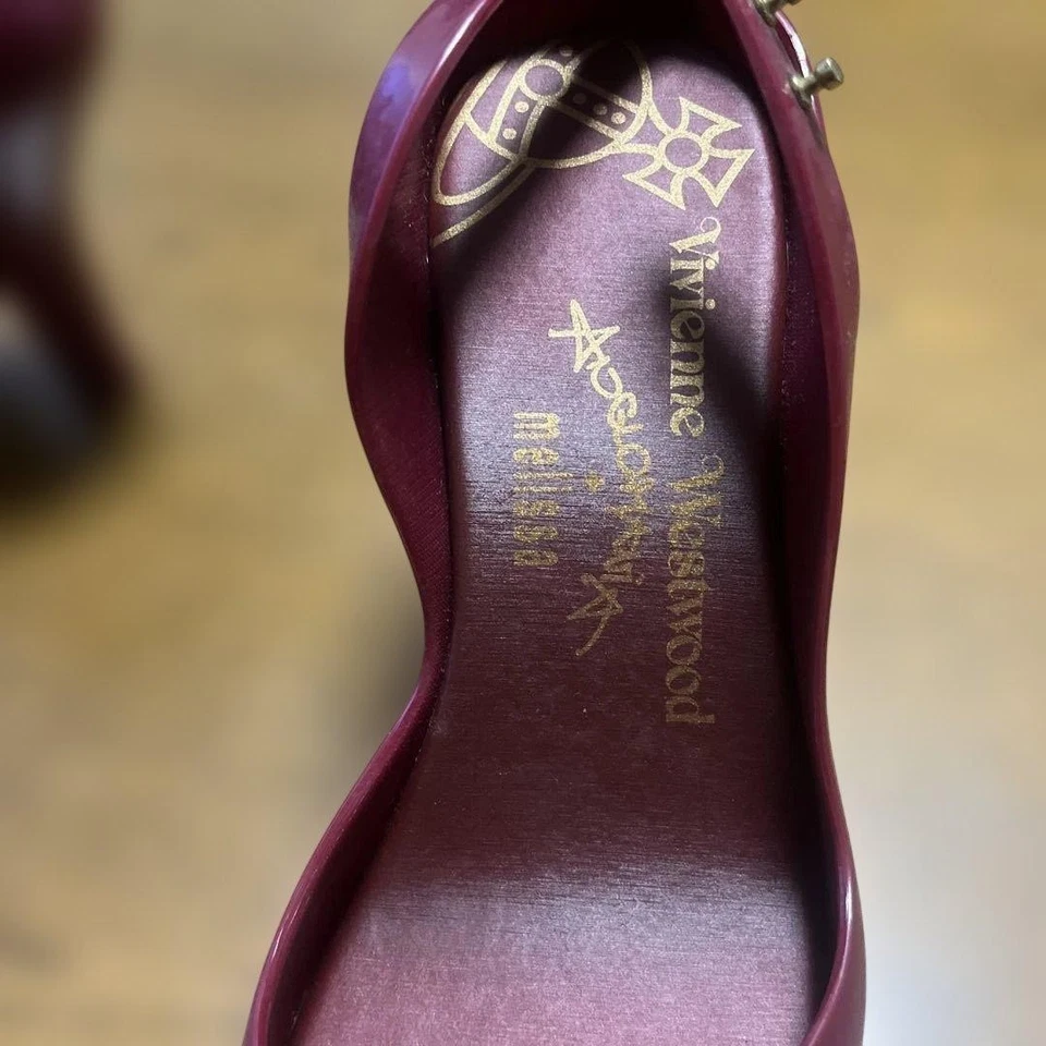 Sandálias de salto Vivienne Westwood Melissa Borgonha Bombas de Borracha 24,5cm Novo em folha - Imagem 3 de 4