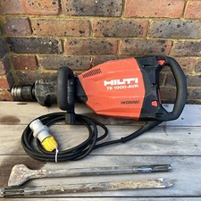 Hilti TE1000 AVR Hi Drive Concrete Breaker Demolition Hammer + 2 Chis And Box.