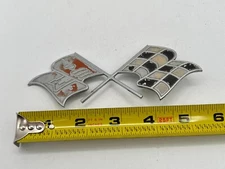 Vintage Metal 1957-1959 Chevrolet Corvette Front Fender Emblem / Badge - 3742213