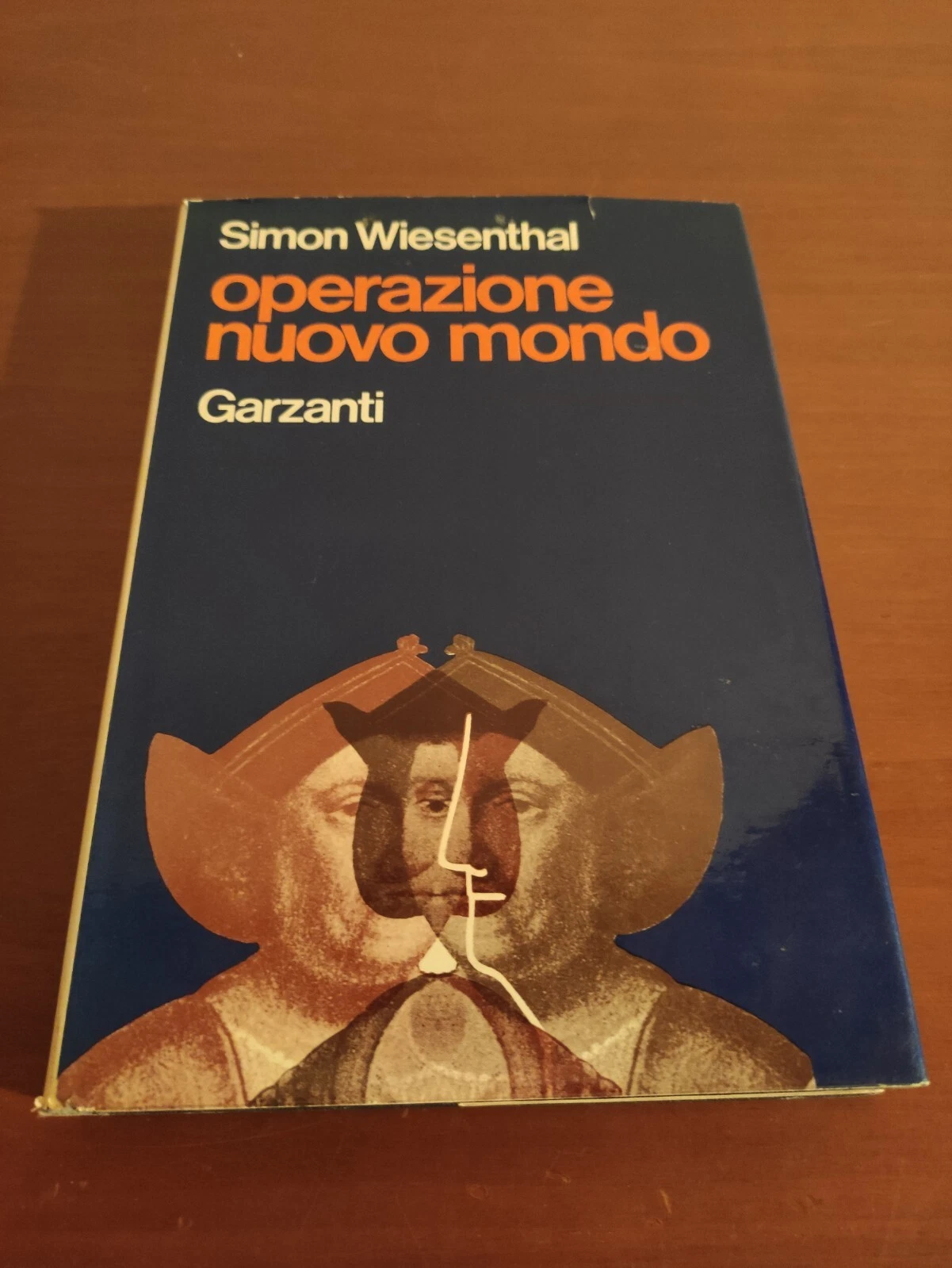 Foto 1 di 2