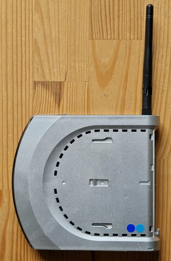 Buffalo WHR-HP-G54 High Power Wireless Router with DD-WRT Firmware NOT Asus - Image 2 of 4