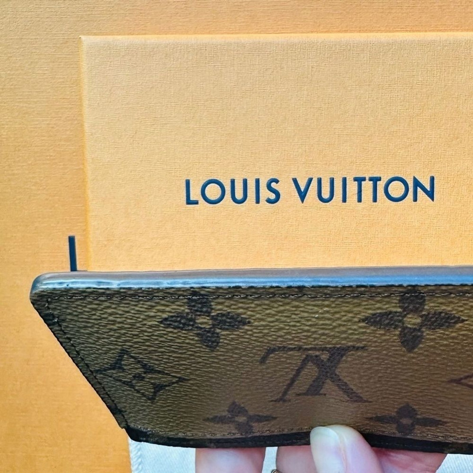 Louis Vuitton Reverse Monogram Cardholder/Wallet - image 7