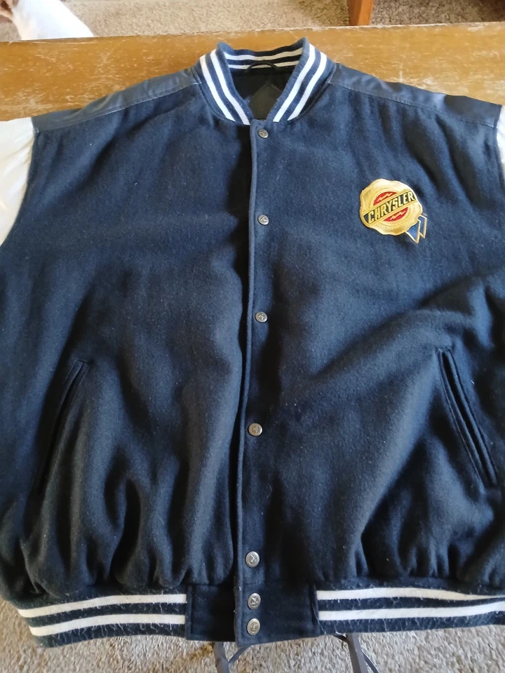 Мужская винтажная кожаная куртка Chrysler 2XL 2000-е на молнии - Изображение 3 из 4