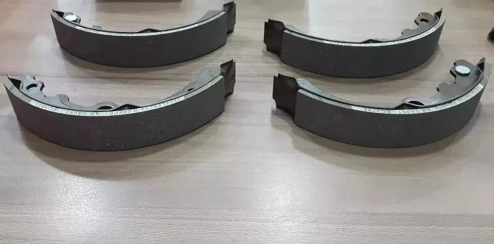 New Genuine Brake Shoe Set For Suzuki Baleno 1.2L 1.3L 2015-2019 - Bild 4 von 4