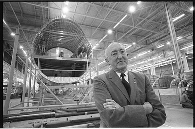 Photo:Boeing Everett Washington 1966 747 Aircraft Factory Man Portrait