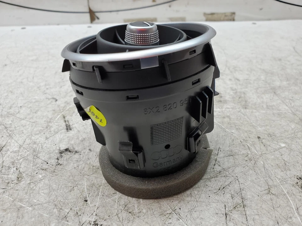 AUDI A1 MK1 8X 10-18 SALPICADERO VENTILACIÓN AIRE 8X2820951 Foto 2 de 4