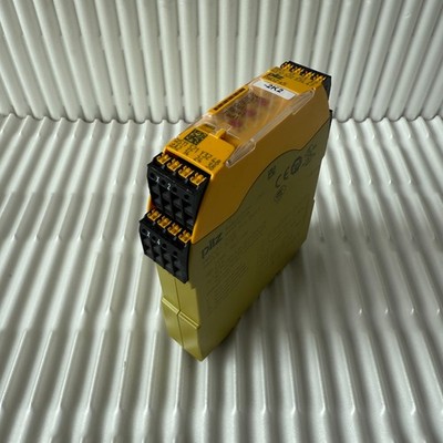 1x pilz PNOZ s5 C 24VDC 2n/o 2n/o t Ident.No: 751105