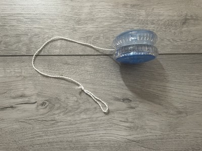 Yo Yo Kunststoff moderne Buchstaben Grafik Yo-Yo Ball Design Spielzeug Kinder blau leuchtet