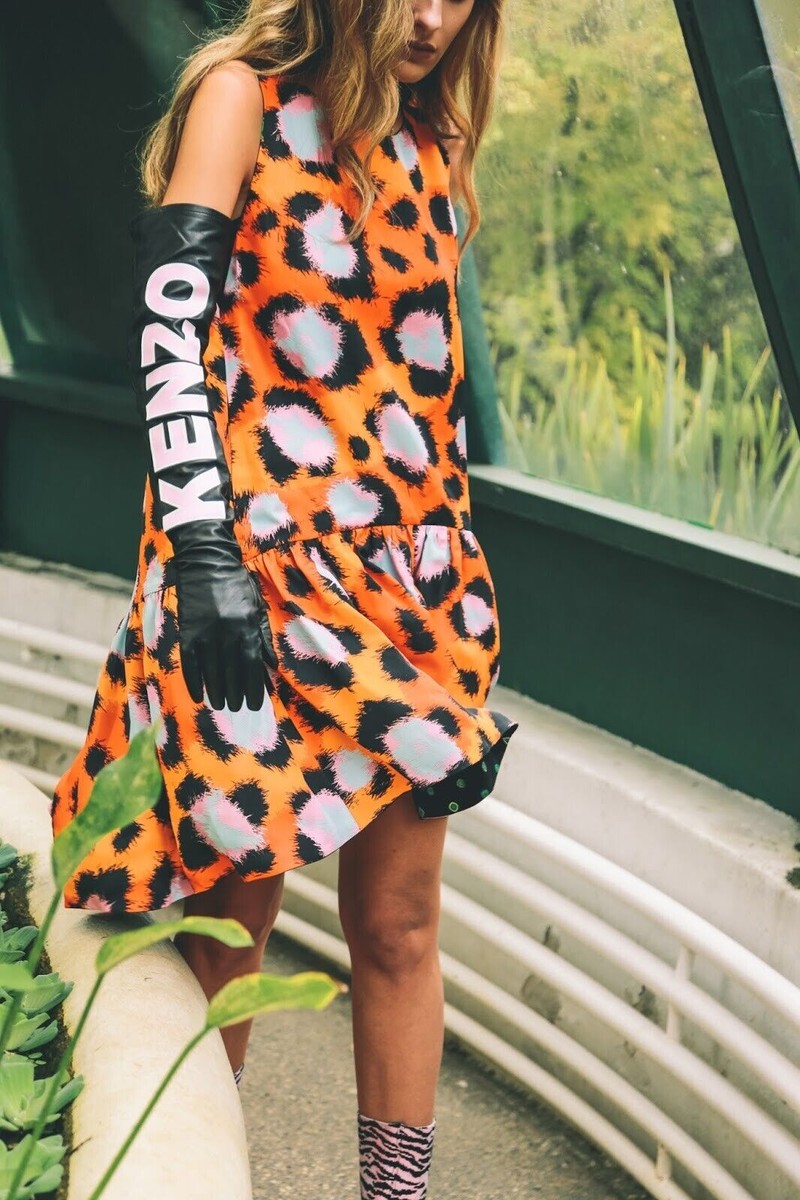 新品KENZO Hyper Tiger Dress Mサイズ 新品KENZO Hyper Tiger Dress Mサイズ