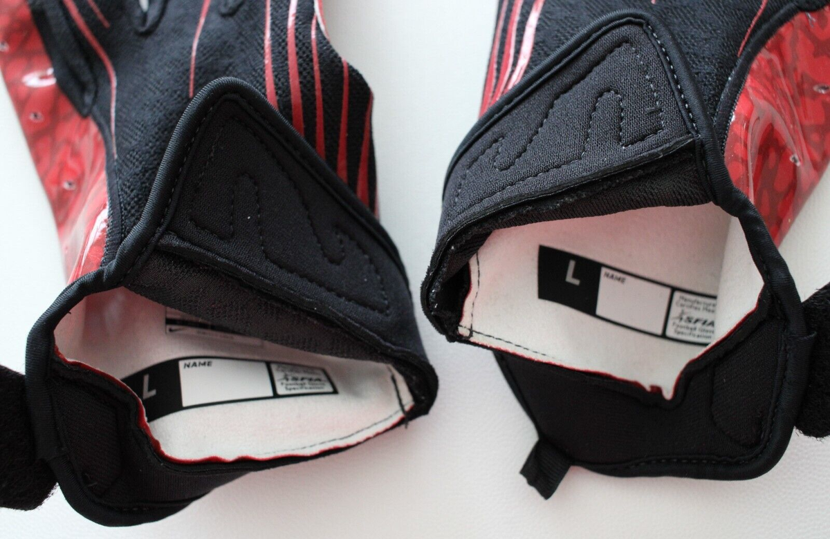 Nike Jordan Fly Lock Football Gloves Men's Large Black/Red Nike Jordan Fly Lock Football Gloves Men's Large Black/Red