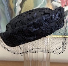 Vintage 1960s Navy Blue Pillbox Hat w Veil Straw Fascinator Cocktail