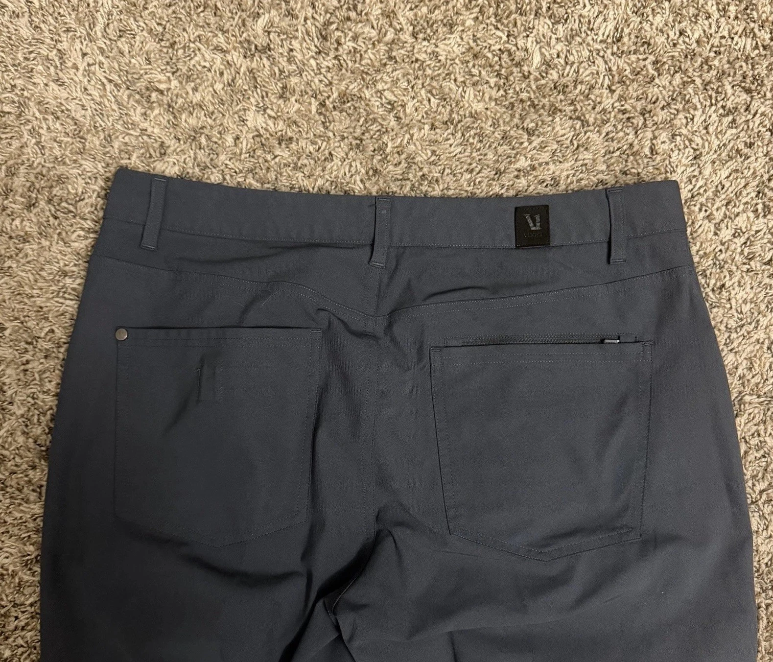 Vuori Meta Pants Mens 34x31 Gray Performance Athletic Slim Golf Stretch Chino