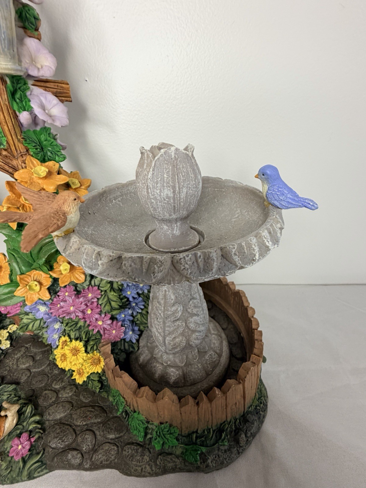Yankee Candle Garden Birdbath Candle Holder Display Resin Decor READ