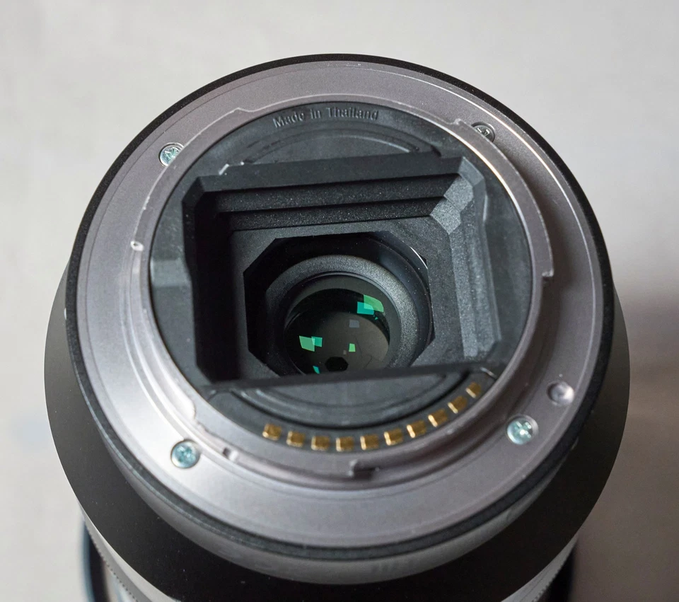 Sony SEL1635Z 16-35mm F4,0 Zeiss OSS, E-Mount, Vollformat Weitwinkel-Zoom Objekt - Bild 3 von 4