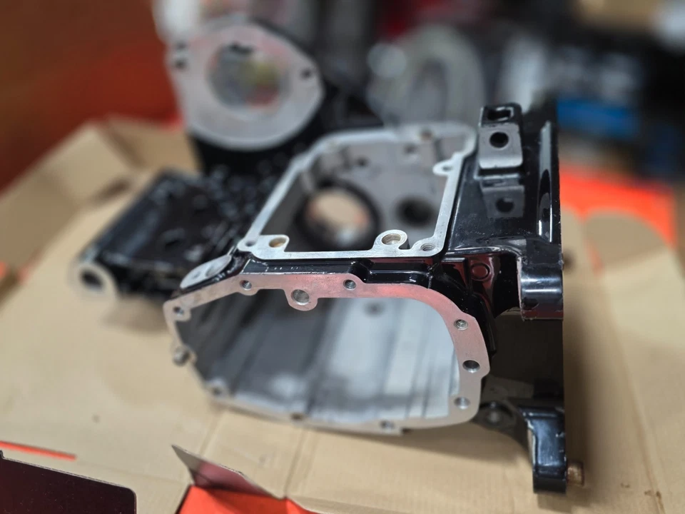 Harley Davidson Softail Heritage 经典胖男孩变速箱盒 — 第 3/4 张图片