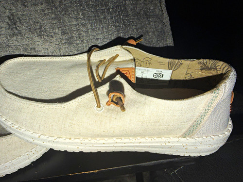 Hey Dude Wendy Washed Women's Cream Slip-On Shoes US 7 EU 38