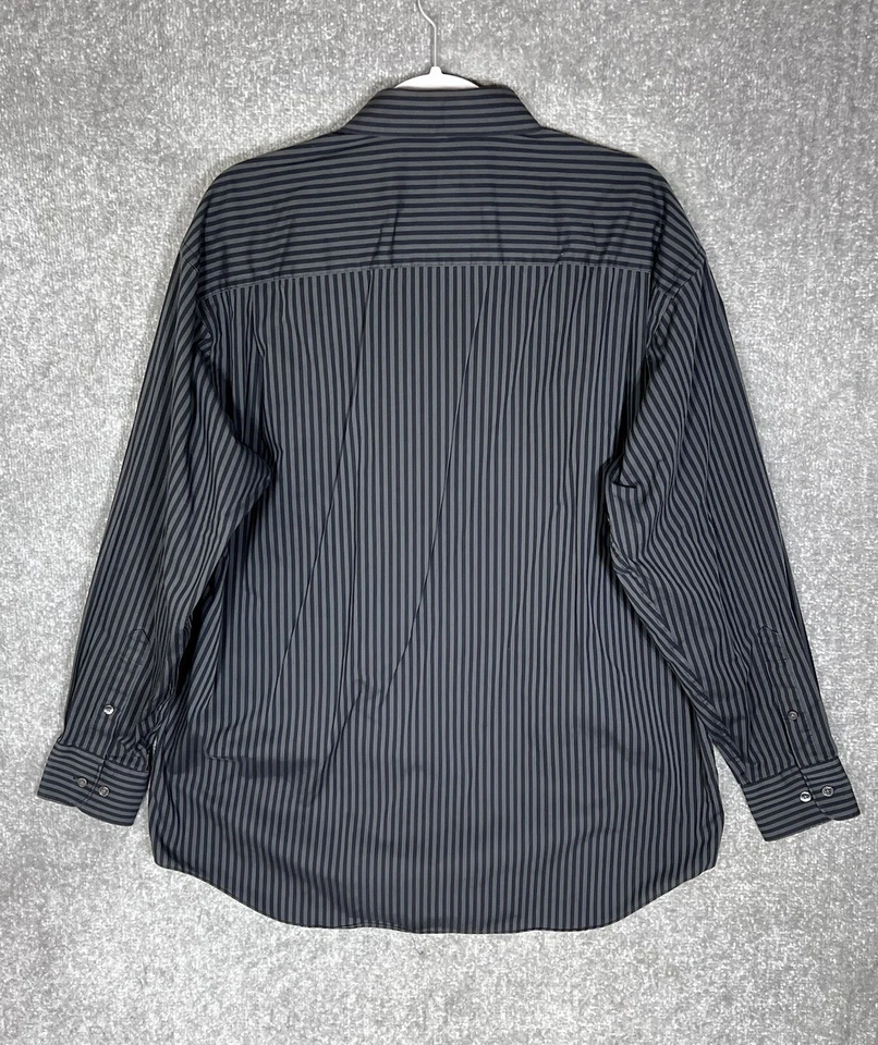 Camisa Axcess Claiborne a Rayas Sin Arrugas Abotonada Para Hombre Talla 16.5 34/35 Negra Foto 2 de 4