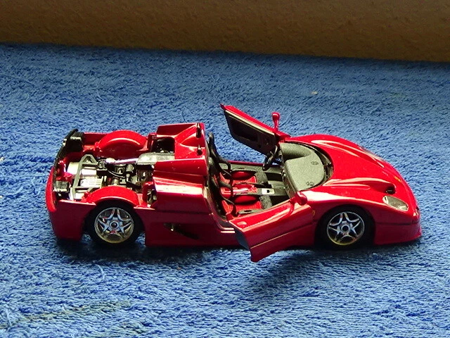 Burango * Italian Made die cast  Red 1987 F-50 Ferrari parts car - Image 2 of 4
