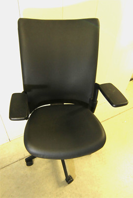 Knoll Ergonomic Task Chair Black