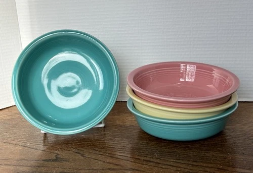 Vintage Lot 4 Fiestaware HLC Fiesta Cereal Soup Bowls 7" Mixed Pastel Colors USA