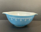 VTG Pyrex Snowflake Blue  Cinderella Garland Mixing Bowl  1.5 Quarts #442