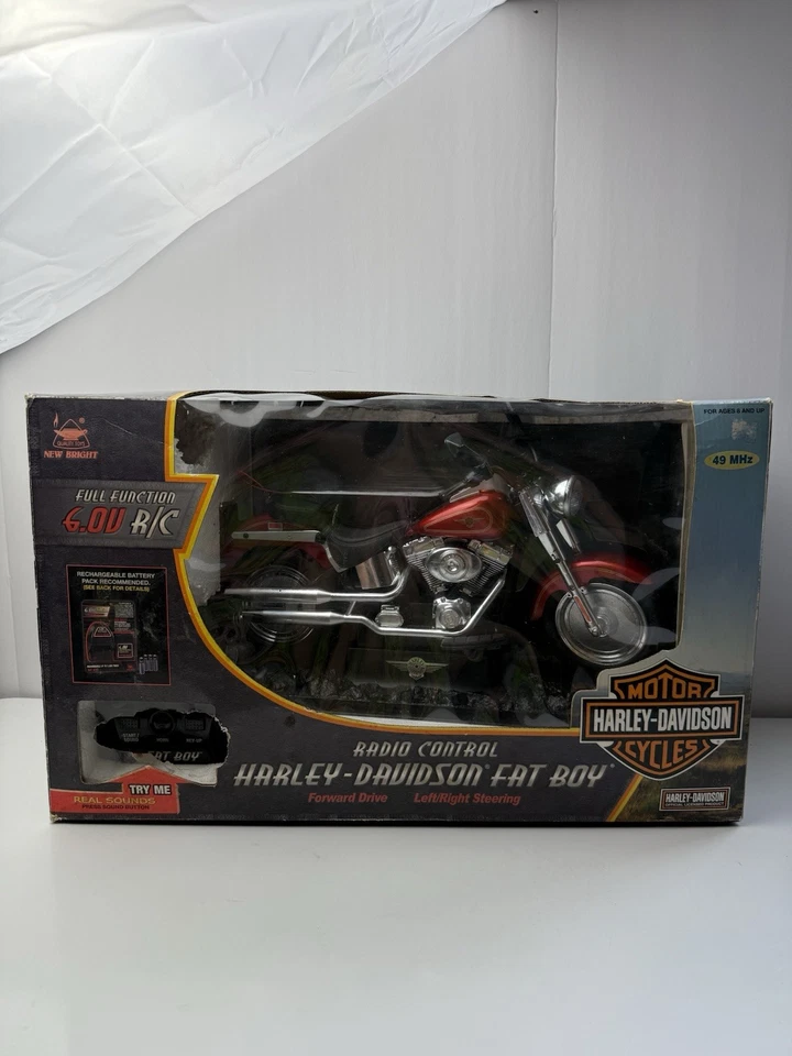 2003 HARLEY DAVIDSON Red Fatboy Remote Control Motorcycle 1431 Toy 6.0V Damaged - Image 3 of 4