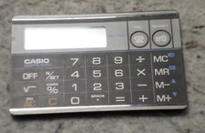 CASIO DATA-CAL DC-700BK CARD CALCULATOR SLIM DESIGN rare HTF............ C15B5 