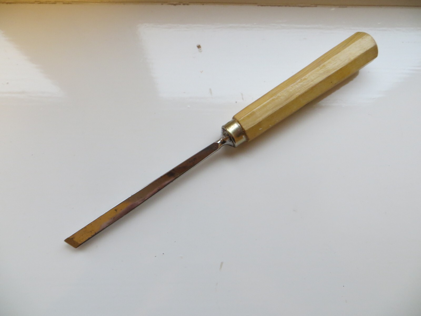 Kirschen (Two Cherries) Carving Skew Chisel Sweep 2 / 8mm Wide (3102