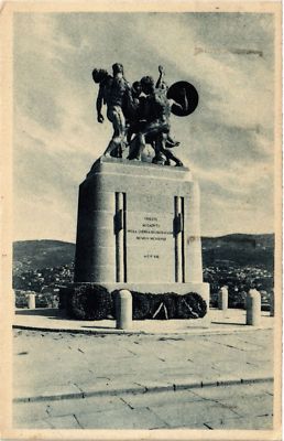 CPA AK TRIESTE Monumento ai Caduti ITALY (542953)