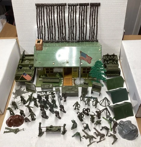 MARX US Army Training Center 1952 bldg-jeep-DUKW-Camp & Combat poses 88pcs