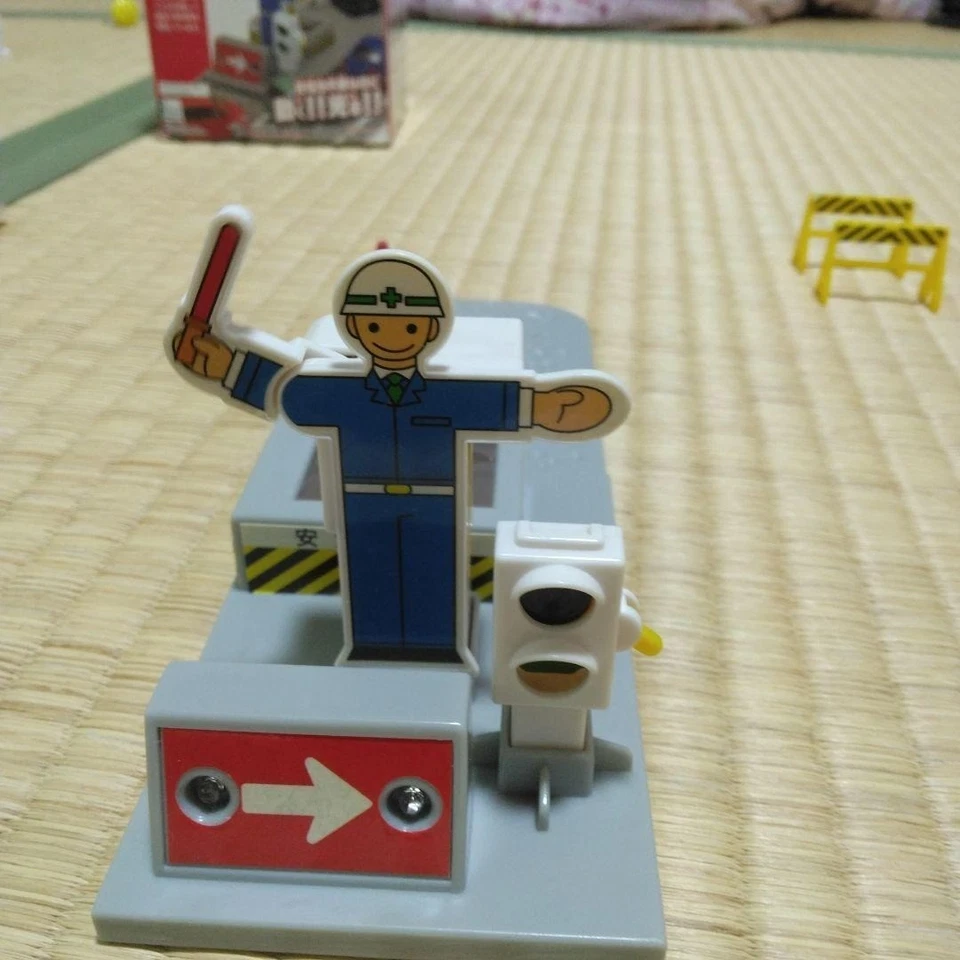 Tomica Town Road construction site TOMY Retro Japan - Image 2 of 4