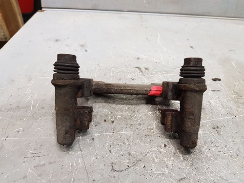 Sharan 7M Bremssattelträger Halter Hinten Rechts 268X10 VW 7 M Sharan 1.9 TDI