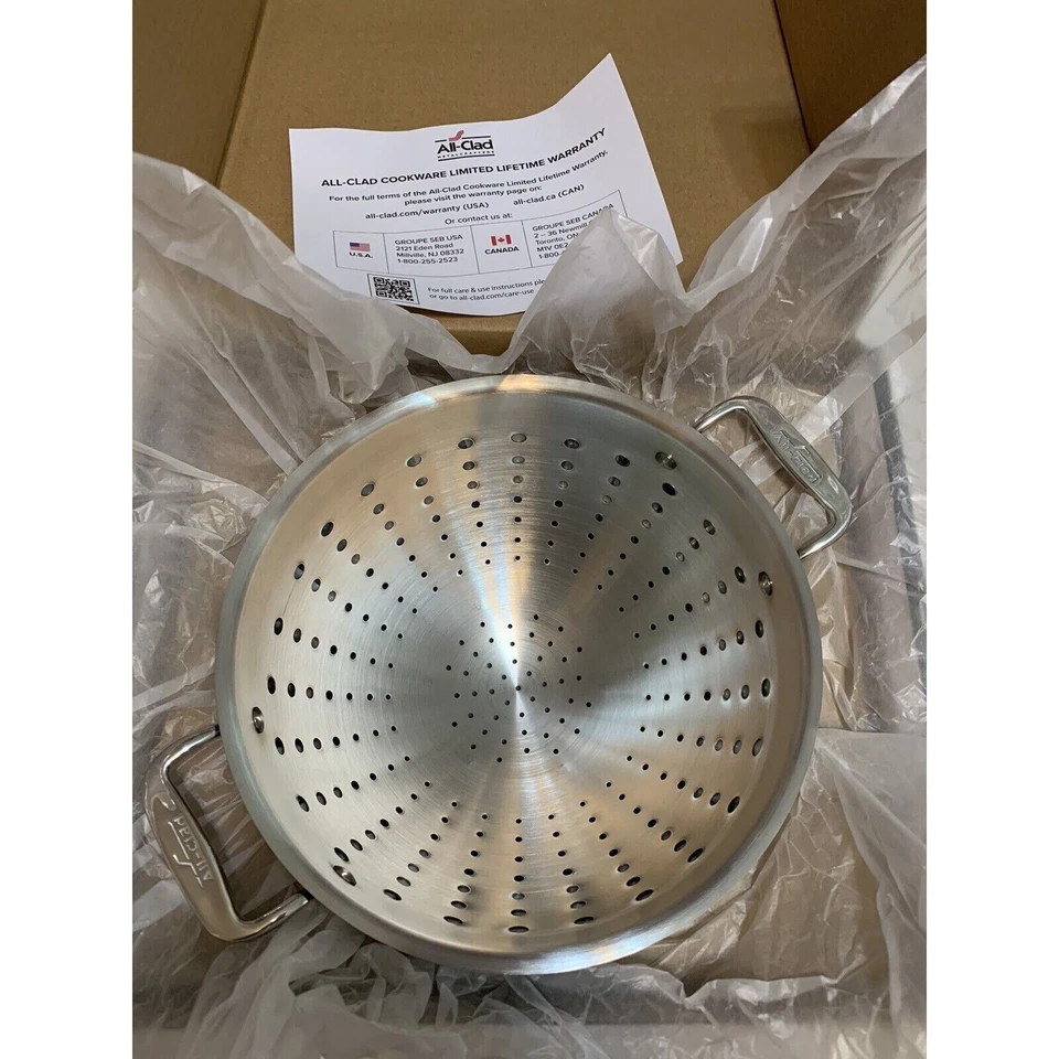 All Clad Tri-Ply 18/10 Stainless Steel Large Colander 5 qt Brand New in Org Box - Image 2 of 4