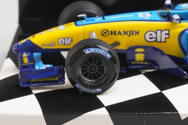 1:43 MINICHAMPS 400040008 Renault F1 Team R24 F.Alonso #8