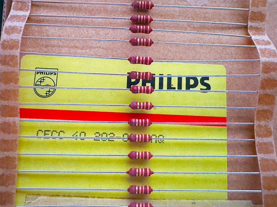 50PCS PR01 33K 5% PHILIPS Metal Film Axial Resistor 33K Ohm 1W - Image 1 of 1